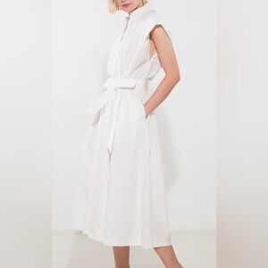 FREE MARKET Sleeveless White Midi Dress with Belt